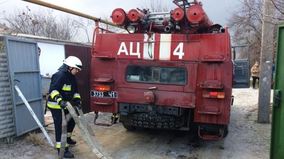 Внаслідок пожежі в одному з будинків Дніпра загинула жінка