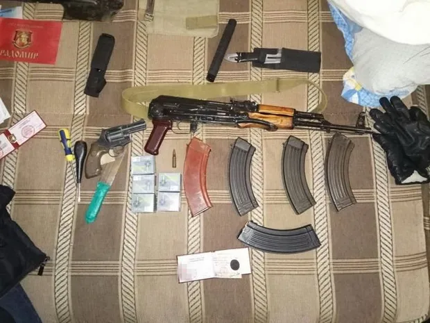 Зброя Зброя