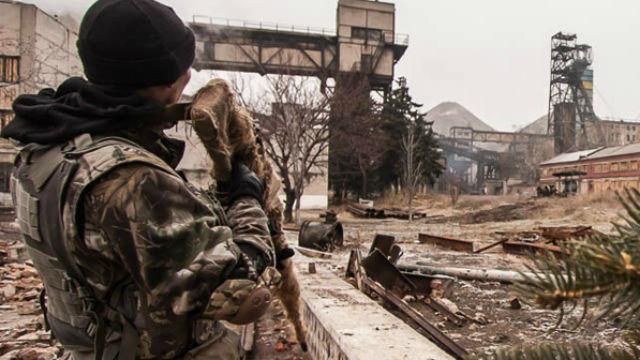 Підкріплення бойовиків: на Донбас прибуває група російських снайперів Підкріплення бойовиків: на Донбас прибуває група російських снайперів