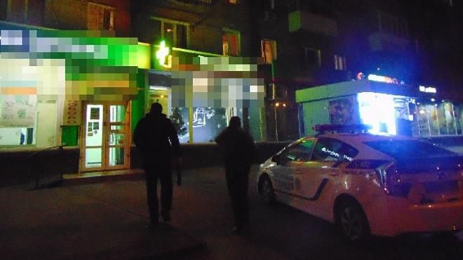 В Киеве злоумышленник пытался украсть ящик с пожертвованиями на лечение ребенка
