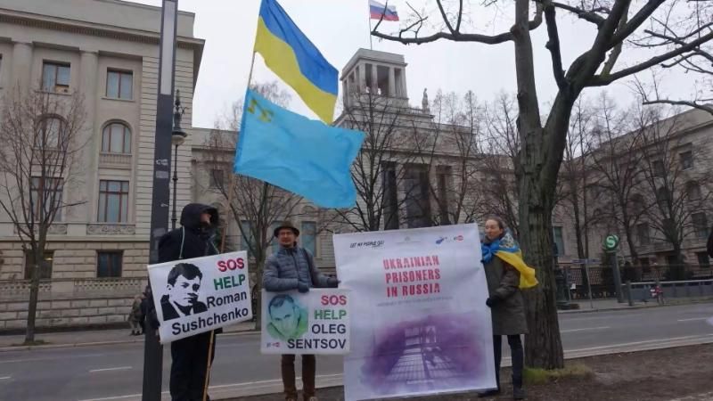 Ситуация ползучего геноцида, – русскоязычные европейцы провели в Берлине антивоенный пикет Ситуация ползучего геноцида, – русскоязычные европейцы провели в Берлине антивоенный пикет