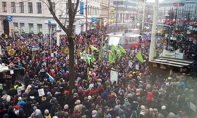 В Австрии вспыхнул масштабный протест против нового правительства: фото