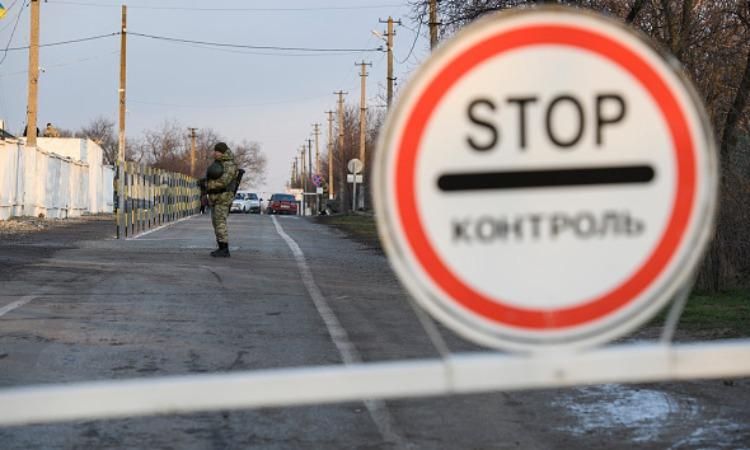З гранатометів та зенітних установок терористи гатили по українських прикордонниках