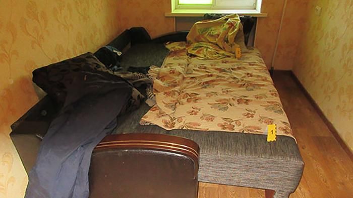 Мужчина под предлогом щедрования затянул 10-летнюю девочку в спальню в Харьковской области