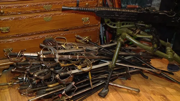 Зброя, яку вилучила у екс-керівника ГУ МВС у Запорізькій області