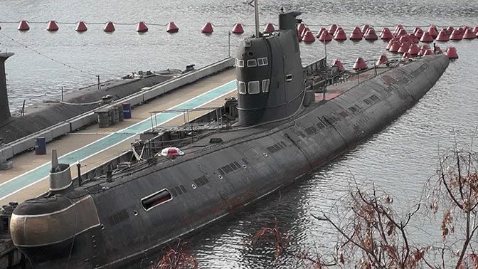 Повернення військової техніки з окупованого Криму не вигідне Україні, – Тимчук Повернення військової техніки з окупованого Криму не вигідне Україні, – Тимчук