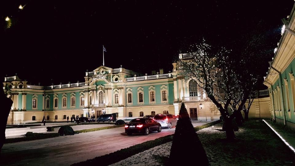Порошенко с женой открыл Мариинский дворец в Киеве: яркие фото