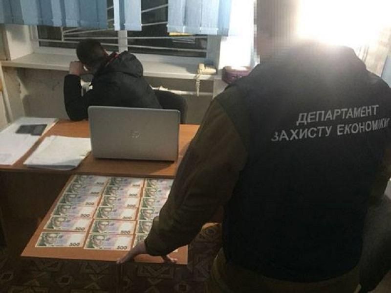 На Луганщине разоблачили группу чиновников-"махинаторов"