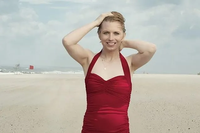 Челси Мэннинг Челси Мэннинг