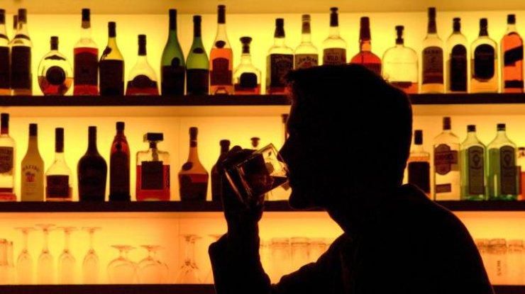 Депутати хочуть збільшити штрафи за порушення правил продажу та вживання алкоголю