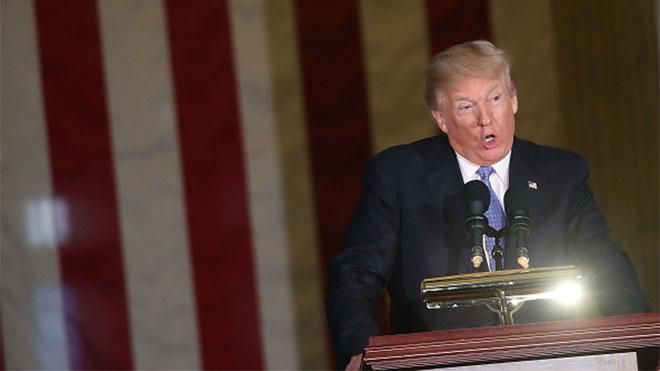 Трамп опублікував список своїх ворогів у ЗМІ Трамп опублікував список своїх ворогів у ЗМІ