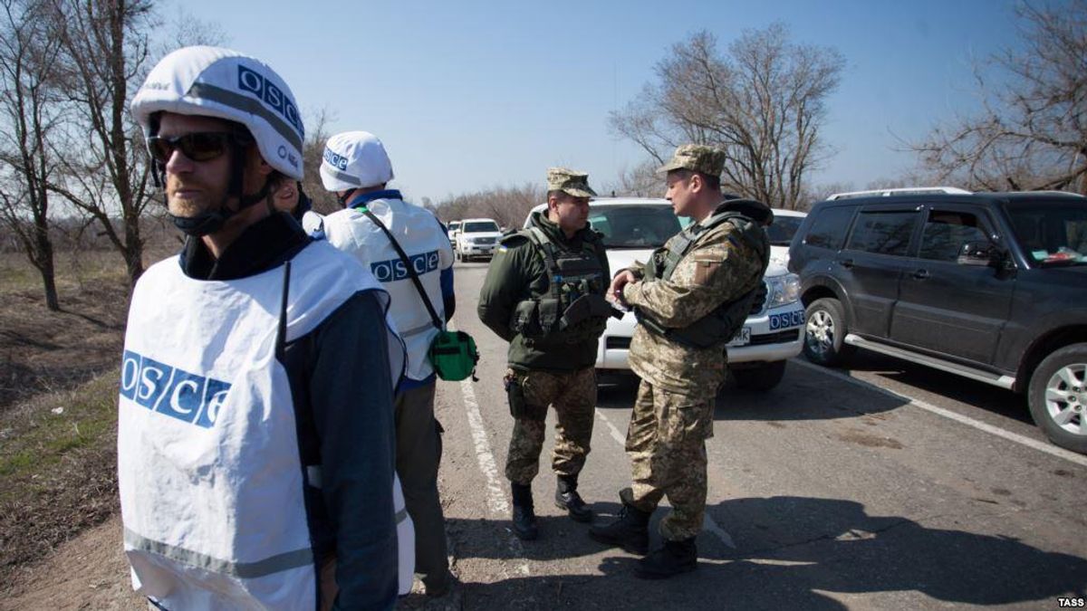 США закликають Росію повернути спостерігачів на Донбас США закликають Росію повернути спостерігачів на Донбас