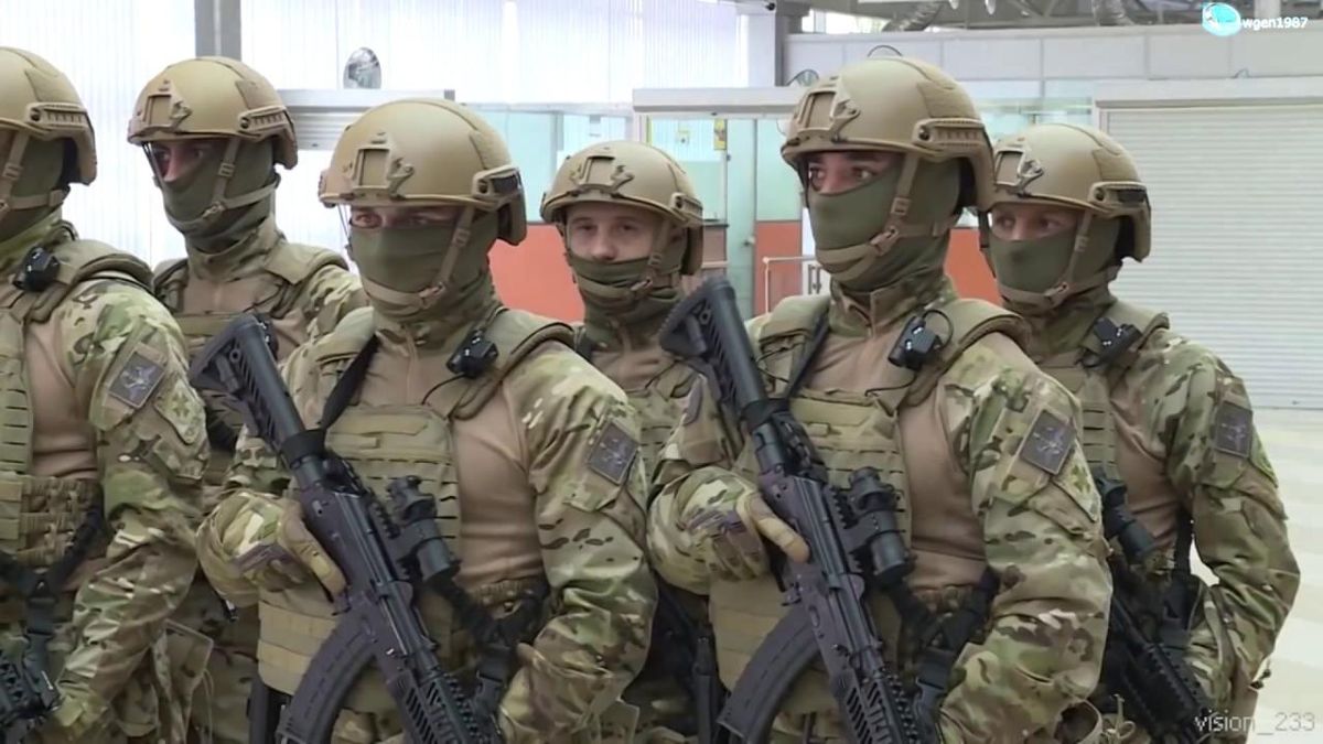Бойцы КОРДа в Донецкой области штурмом взяли вооруженную банду, которая захватила заложника: детали Бойцы КОРДа в Донецкой области штурмом взяли вооруженную банду, которая захватила заложника: детали