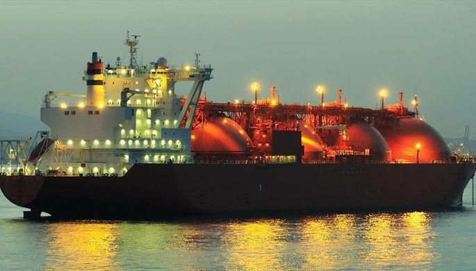 Российский танкер, который вез сжиженный газ для США, развернулся посреди океана Российский танкер, который вез сжиженный газ для США, развернулся посреди океана