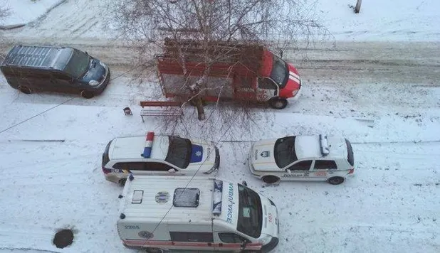 Військовий захопив у заручники жінку на Харківщині Військовий захопив у заручники жінку на Харківщині