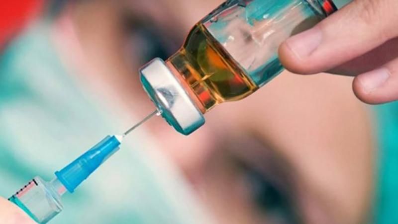 Вакцинация детей в Европе: как власть заставляет всех делать прививки