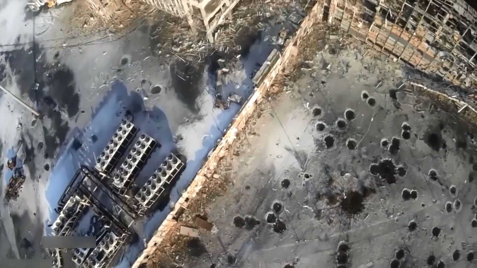 "Кіборги" витримали, не витримав бетон: третя річниця виходу з ДАП "Кіборги" витримали, не витримав бетон: третя річниця виходу з ДАП