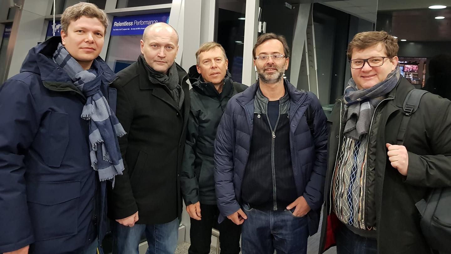 Украинские депутаты полетели в Страсбург