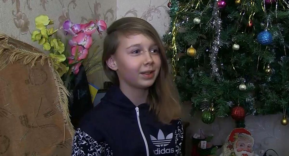 11-летняя дочь погибшего в АТО героя пишет щемящие стихи о войне