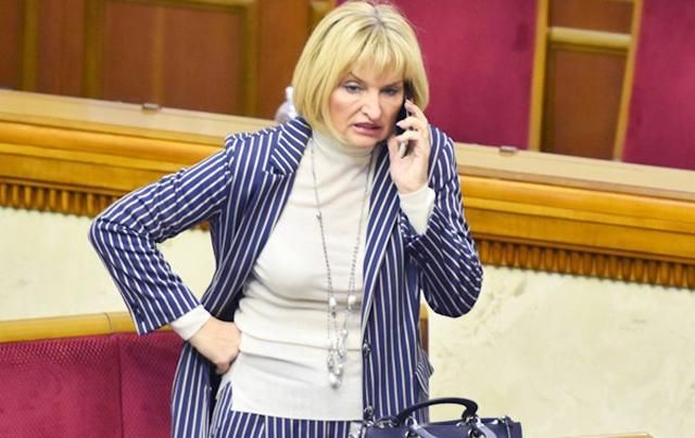 Дружина Луценка вразила неввічливістю щодо працівниці гардеробу