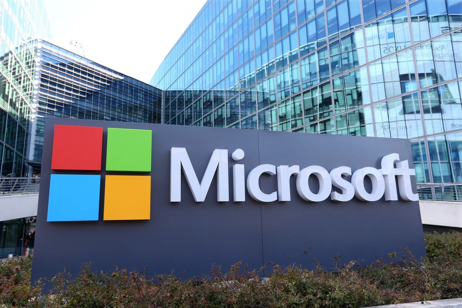 РФ без Windows: через санкції сотні компаній не зможуть придбати продукцію Microsoft 