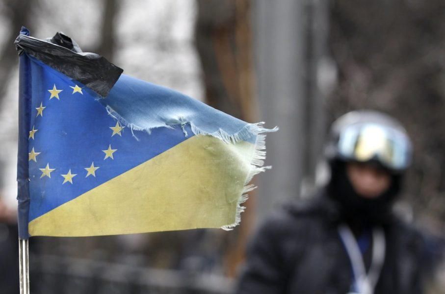 Реформи повинні тривати, інакше крах загрожує Україні не менше, ніж війна, – євродепутат