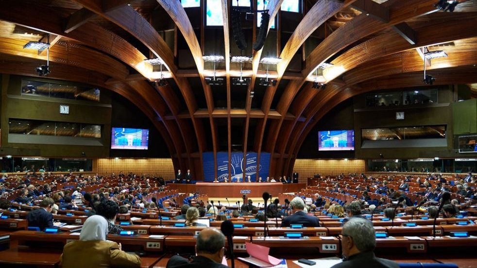 Росія запропонувала, щоб внески у ПАРЄ замість неї робила Україна Росія запропонувала, щоб внески у ПАРЄ замість неї робила Україна