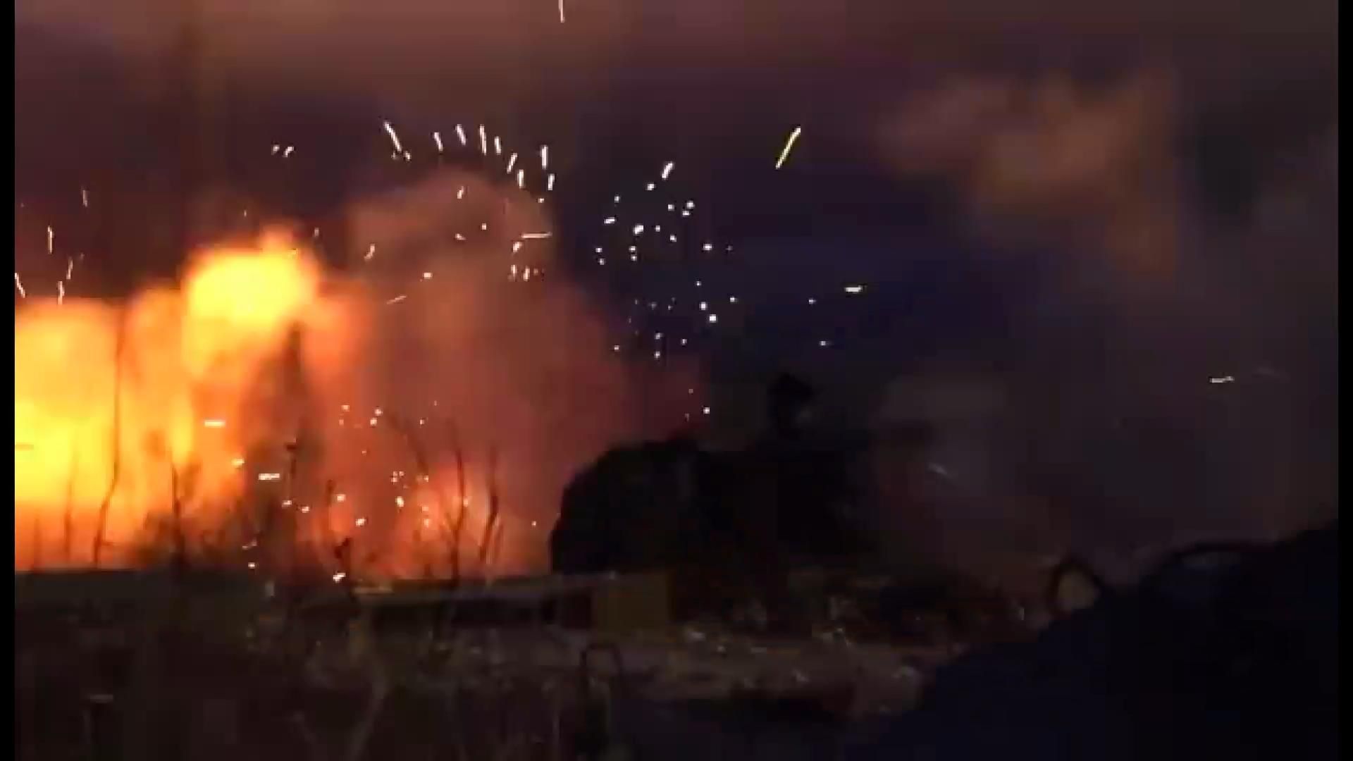 Військові ЗСУ підпалили російську техніку під окупованою Горлівкою Військові ЗСУ підпалили російську техніку під окупованою Горлівкою