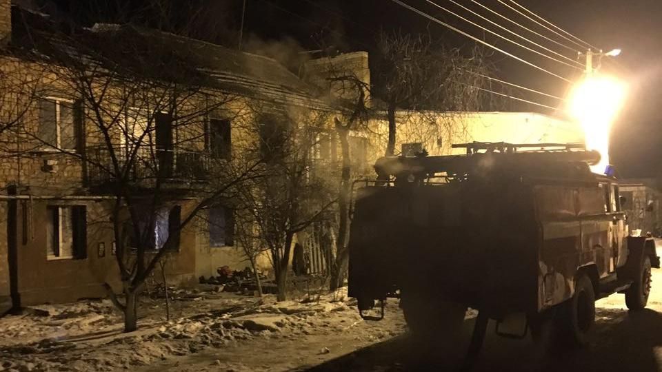Вибух у квартирі на Київщині: рятувальники показали фото знищеного будинку