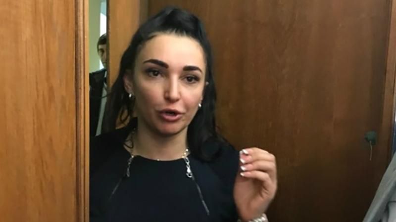 Діна Пімахова прокоментувала обшуки в її помешканні Діна Пімахова прокоментувала обшуки в її помешканні