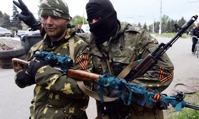 Бойовики помилково обстріляли один одного на Світлодарській дузі Бойовики помилково обстріляли один одного на Світлодарській дузі