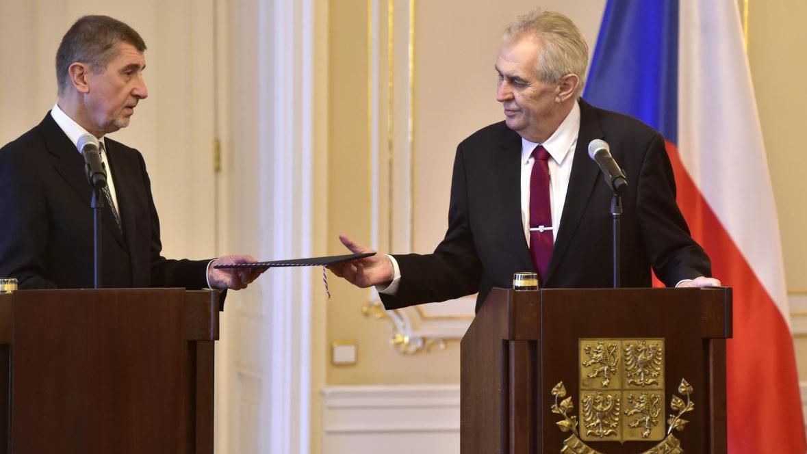 Прем'єр-міністр Чехії вдруге сформує уряд за дорученням Земана