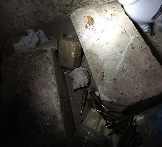 Незаконний сховок зброї Незаконний сховок зброї