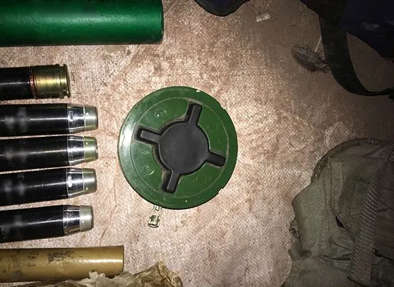 Незаконні вибухові речовини Незаконні вибухові речовини