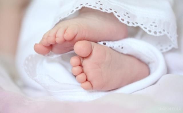 На Львівщині 50-річна жінка народила дитину: фото