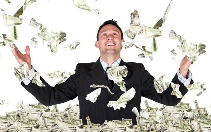 У ДФС розповіли, скільки мільйонерів нарахували в Києві з початку року У ДФС розповіли, скільки мільйонерів нарахували в Києві з початку року