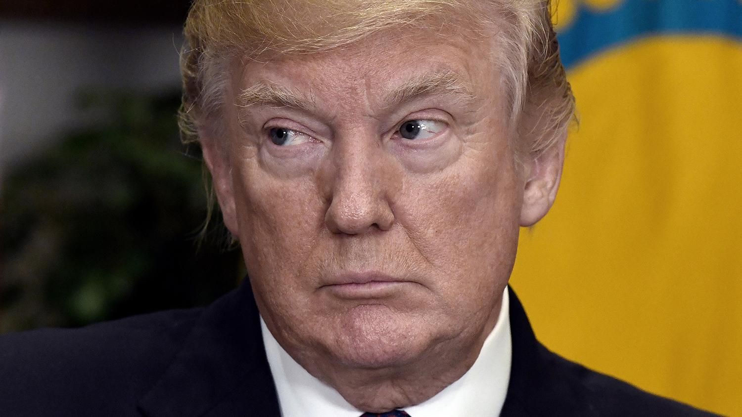 Известный музей США предложил Трампу золотой унитаз Известный музей США предложил Трампу золотой унитаз