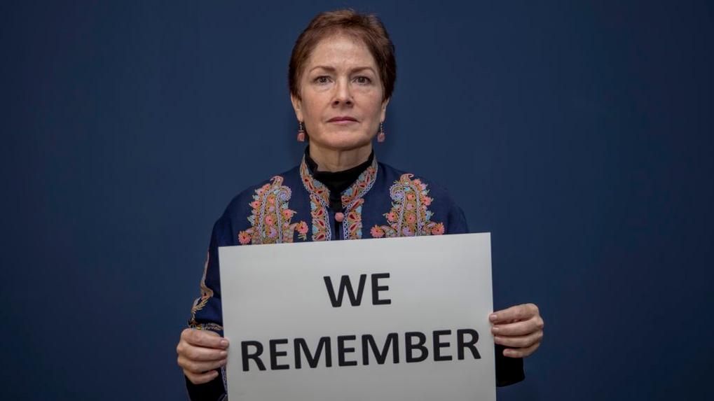 #WeRemember: люди по всьому світу приєднались до флешмобу у пам'ять про жертв Голокосту #WeRemember: люди по всьому світу приєднались до флешмобу у пам'ять про жертв Голокосту