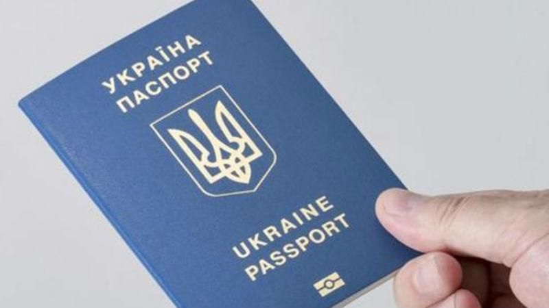 В Киеве задержали россиянина, выдававшего себя за украинца В Киеве задержали россиянина, выдававшего себя за украинца