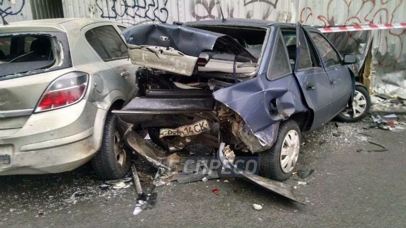 У масштабній аварії у Києві розбили 6 машин