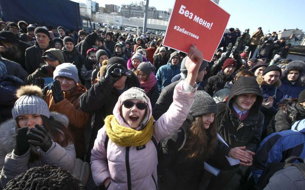 Журналист объяснил, почему современные протестные движения в России обречены на провал