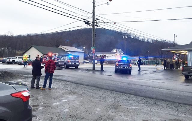 У США зловмисник розстріляв людей на автомийці: є жертви У США зловмисник розстріляв людей на автомийці: є жертви