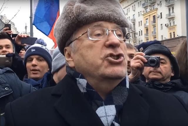 "Це повторення України": Жиріновський на мітингу в Москві посперечався з активістами