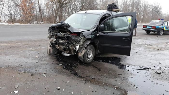 На Вінниччині сталася смертельна аварія: опубліковано фото На Вінниччині сталася смертельна аварія: опубліковано фото
