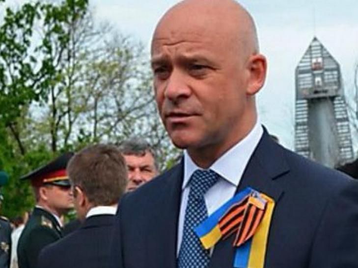 Мэр Одессы Труханов уже больше месяца не появляется на работе Мэр Одессы Труханов уже больше месяца не появляется на работе