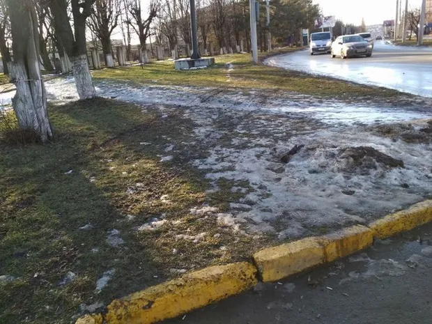 В аварії постраждало 3 людей В аварії постраждало 3 людей