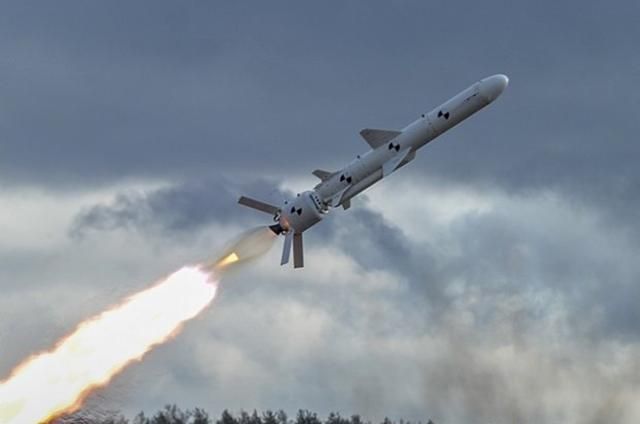 "И до Москвы достанет": эксперт оценил новую украинскую крылатую ракету