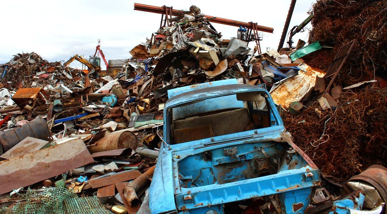 Прем'єр підтримав закон про детінізацію ринку металобрухту Прем'єр підтримав закон про детінізацію ринку металобрухту