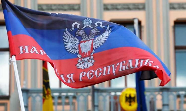 У террористов свой безвиз: между "ЛНР" и "ДНР" отменят "таможенные границы" У террористов свой безвиз: между "ЛНР" и "ДНР" отменят "таможенные границы"