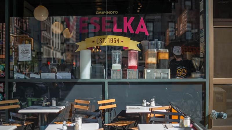 В центре Нью-Йорка украинцы открыли популярный ресторан: появилось видео